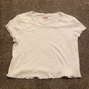 Mossimo white tee with frilly sleeves